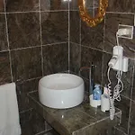 Carrer Ξενοδοχείο 3*