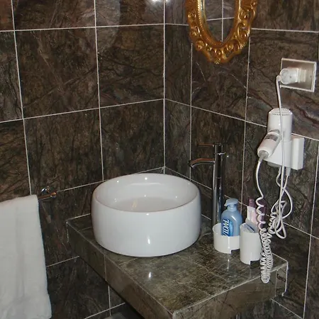 Carrer Hotel 3*