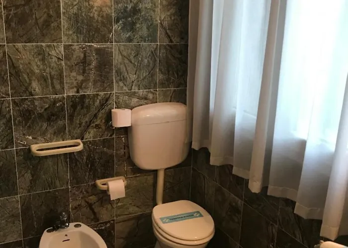 Hotel Carrer Porto Viro